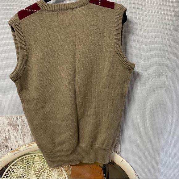 VTG Men's Arrow Sweater Vest Size Medium - Picture 3 of 5